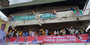KWARA FAMILY EJECTS APC GROUP FOR BLOCKING OPPOSITION MEETING, HANDS THREE-STOREY SECRETARIAT TO PDP